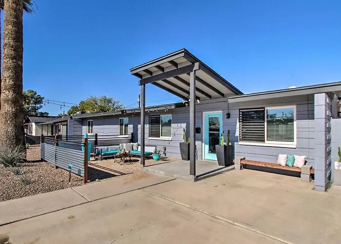 Charming With Patio About 3 Miles To Dtwn! Holiday home