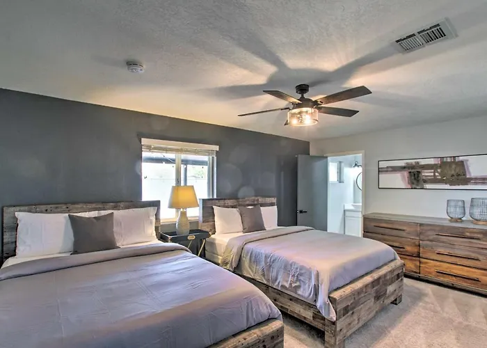 Holiday home Charming With Patio About 3 Miles To Dtwn! Phoenix