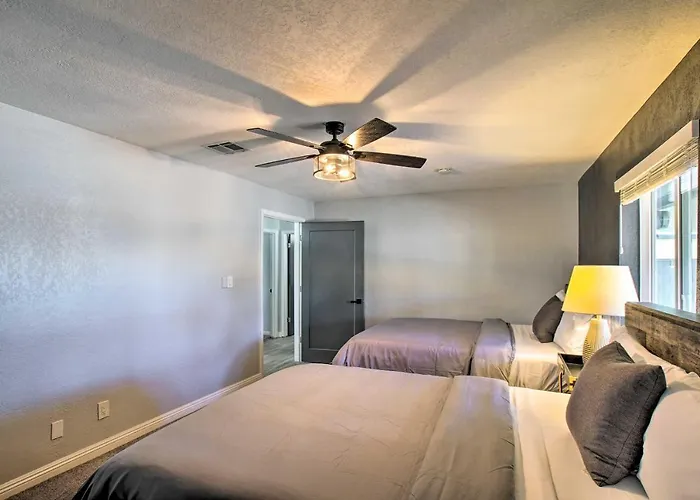 Holiday home Charming With Patio About 3 Miles To Dtwn! Phoenix